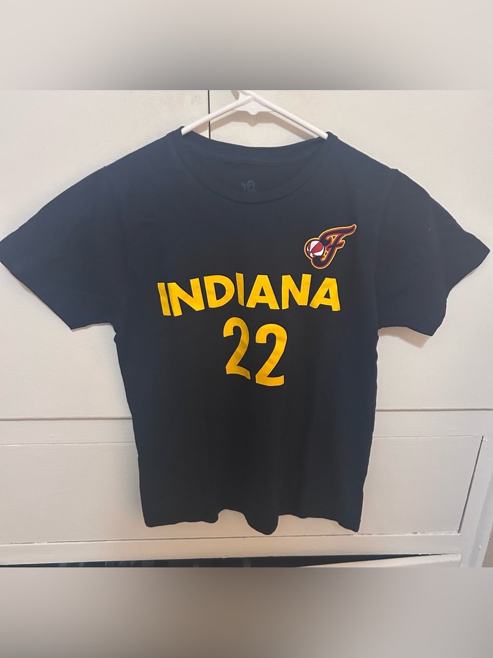 Caitlin Clark shirt size girls medium 10/12